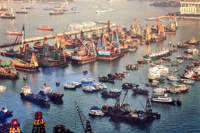 調査レポート‐香港労働市場